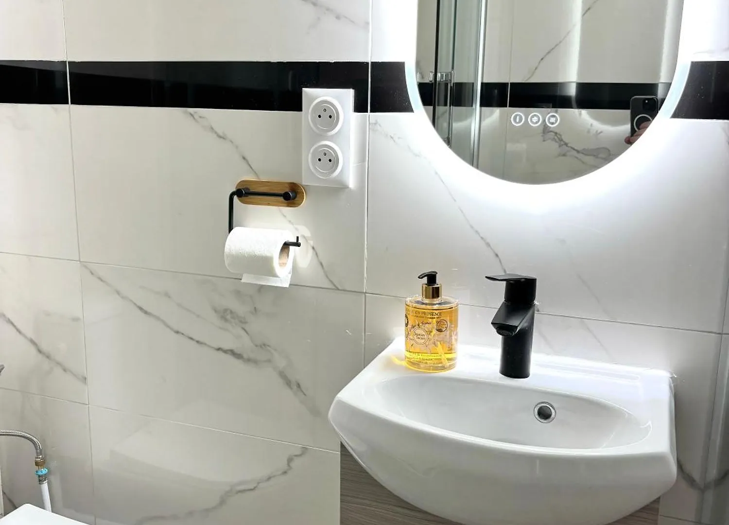 Homestay szállás Chambre Lucas Salle De Bain Privative Párizs
