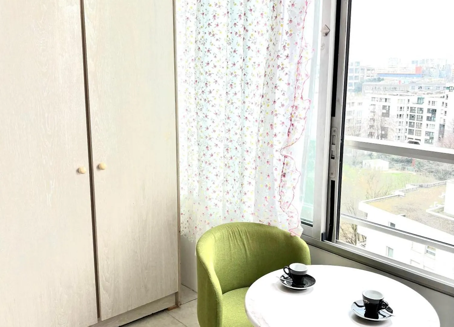 Chambre Lucas Salle De Bain Privative Párizs Homestay szállás